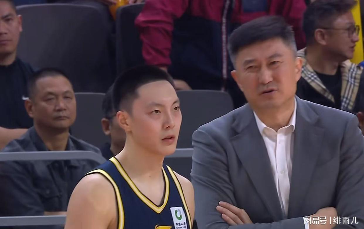 开云APP-狂输上海后！广东队升级阵容，萨林杰or奎因2选1，朱芳雨还要签人