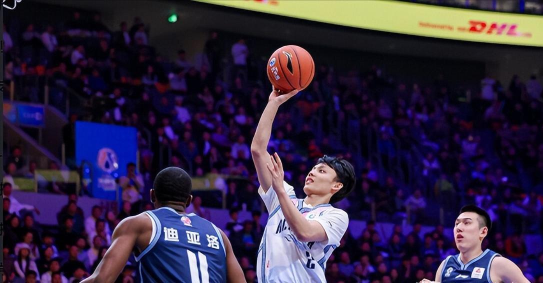 开云体育-广东男篮80:82输新疆，看看媒体怎么说，徐杰和胡明轩成罪魁祸首