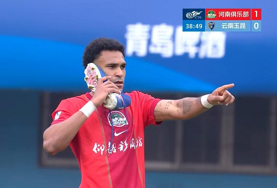 开云APP-河南锋无力隐现？5次得分机会浪费4次，姆布拉中超首球仍差强人意