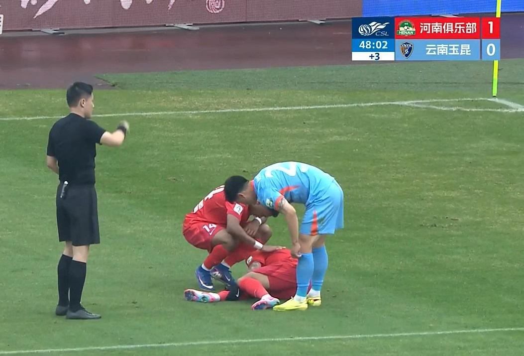 开云APP-河南锋无力隐现？5次得分机会浪费4次，姆布拉中超首球仍差强人意