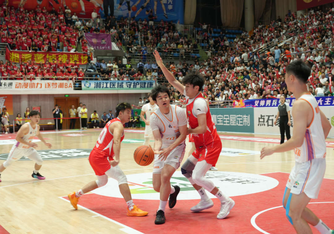 开云官网-54:73！邵阳队客场不敌湘潭队